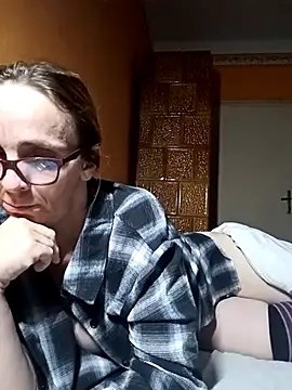 Dettybitch40 online show from October 20, 2025, 8:53 pm