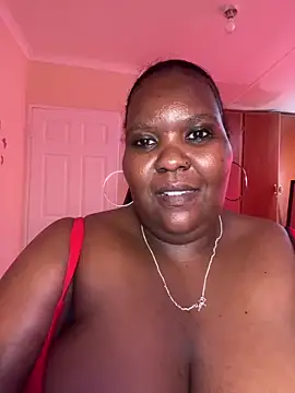 Snapshot of Michyboldy chatting on February 9, 2026, 6:33 am Michyboldy online show from February 9, 2026, 6:33 am