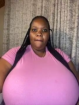 Snapshot of Michyboldy chatting on December 2, 2025, 12:55 am Michyboldy online show from December 2, 2025, 12:55 am