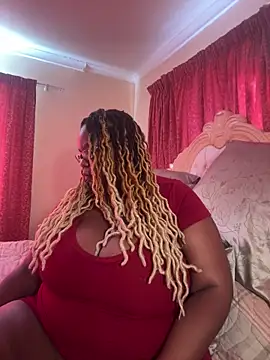 Snapshot of Michyboldy chatting on February 26, 2025, 5:24 am Michyboldy online show from February 26, 2025, 5:24 am