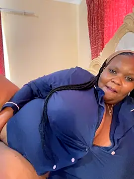 Snapshot of Michyboldy chatting on October 29, 2025, 11:42 am Michyboldy online show from October 29, 2025, 11:42 am