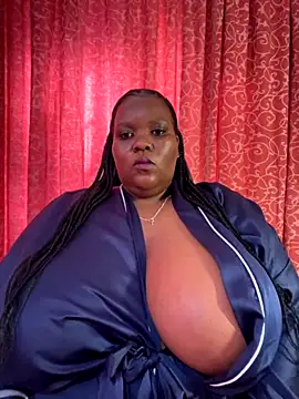 Snapshot of Michyboldy chatting on October 15, 2025, 5:39 am Michyboldy online show from October 15, 2025, 5:39 am