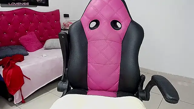 Snapshot of isabelasex1 chatting on October 27, 2025, 11:22 am isabelasex1 online show from October 27, 2025, 11:22 am