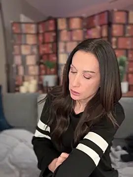 Snapshot of Fiona_Kent_ chatting on March 15, 2025, 11:06 pm Fiona Kent online show from March 15, 2025, 11:06 pm