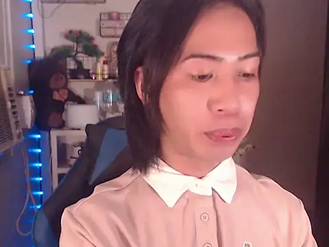 Lemonadexxx online show from February 9, 2026, 8:23 am