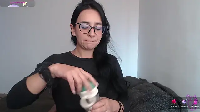 party2col online show from February 12, 2026, 4:18 pm