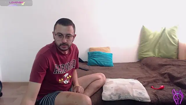 party2col online show from October 13, 2025, 7:15 pm