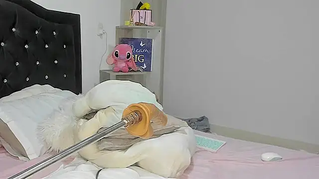 AlyssonKim online show from March 12, 2025, 7:58 pm