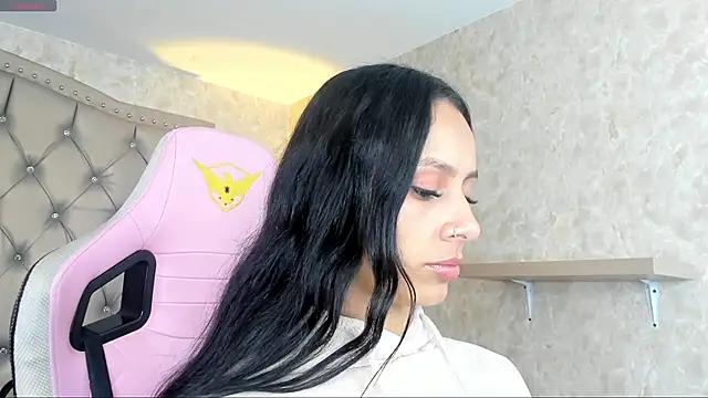 Snapshot of karlyn_angels chatting on February 12, 2025, 8:29 pm karlyn angels online show from February 12, 2025, 8:29 pm