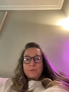 Vivian MayXxX online show from March 12, 2026, 11:20 pm