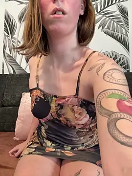 Snapshot of Daisy_Michto_Officiel chatting on February 26, 2026, 2:39 pm Daisy Michto Officiel online show from February 26, 2026, 2:39 pm