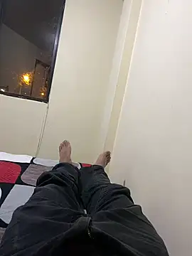 Snapshot of stuard-19 chatting on November 25, 2025, 11:48 pm stuard-19 online show from November 25, 2025, 11:48 pm