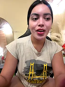 HotstuffCherrySummer online show from December 16, 2025, 8:29 am