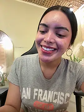 Snapshot of HotstuffCherrySummer chatting on May 30, 2026, 12:44 pm HotstuffCherrySummer online show from May 30, 2026, 12:44 pm