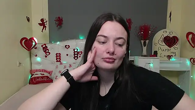 Snapshot of MilanaPrice chatting on February 16, 2026, 6:50 pm MilanaPrice online show from February 16, 2026, 6:50 pm