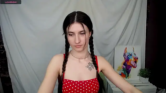 MaryEm976 online show from March 11, 2025, 9:02 am