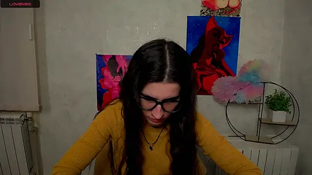 MaryEm976 online show from November 11, 2025, 12:11 pm