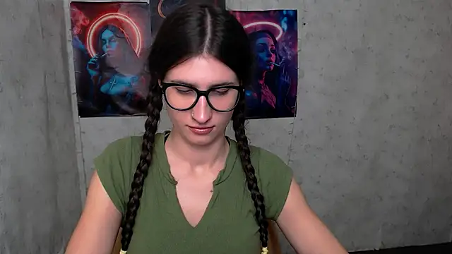 MaryEm976 online show from October 18, 2025, 7:54 am