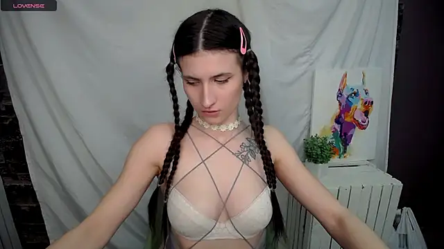 MaryEm976 online show from March 13, 2025, 8:37 am