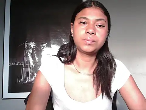 Snapshot of dark_enchantress_ chatting on January 12, 2026, 10:25 pm dark enchantress online show from January 12, 2026, 10:25 pm