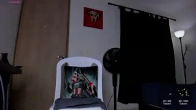 Snapshot of Cloudy_pigDude chatting on March 21, 2026, 4:14 am Cloudy pigDude online show from March 21, 2026, 4:14 am