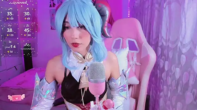 mia kawaii05 online show from February 19, 2026, 11:01 pm