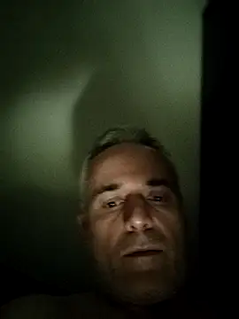 Snapshot of pussylove39 chatting on February 24, 2026, 12:00 am pussylove39 online show from February 24, 2026, 12:00 am