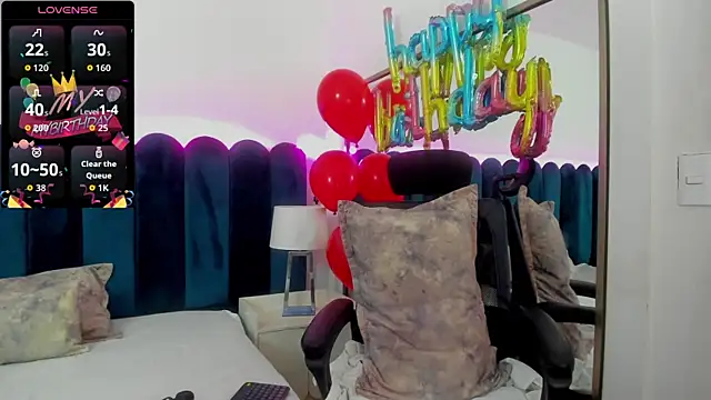 marianaaguii online show from October 1, 2025, 1:59 pm