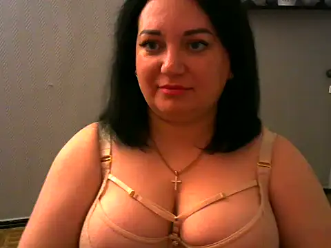 AmanaGi online show from December 6, 2024, 1:06 pm