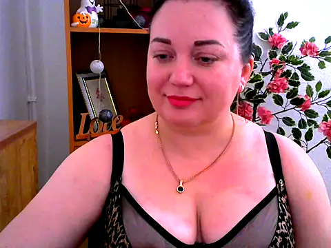 AmanaGi online show from November 10, 2025, 4:23 pm