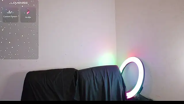 Snapshot of -Camila_ chatting on September 28, 2025, 3:30 pm -Camila online show from September 28, 2025, 3:30 pm