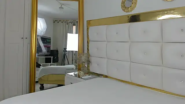 KendalStallyon online show from March 3, 2025, 1:34 pm