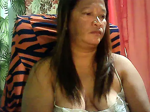 Snapshot of hott_scarlett chatting on May 23, 2026, 12:37 pm hott scarlett online show from May 23, 2026, 12:37 pm