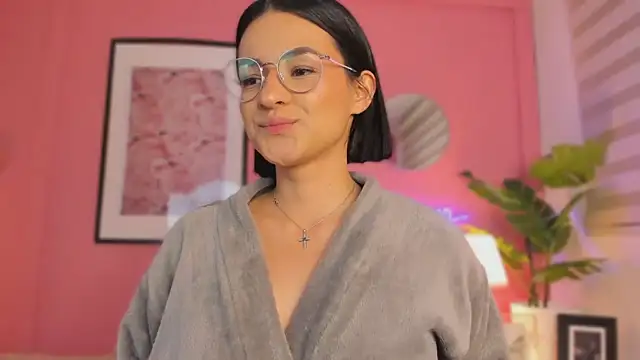 Snapshot of SoySaraa chatting on March 15, 2025, 8:26 am SoySaraa online show from March 15, 2025, 8:26 am