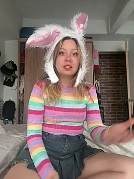 Darling XXX online show from April 17, 2026, 6:55 pm