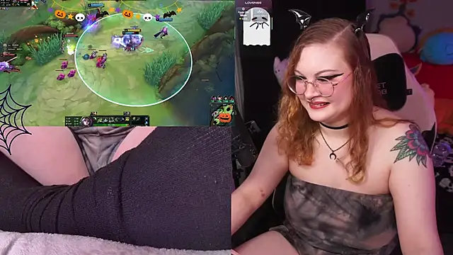 evamila online show from October 14, 2025, 11:14 pm