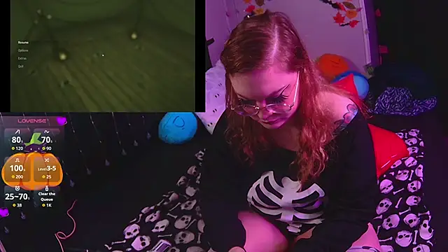 evamila online show from October 15, 2025, 11:35 pm