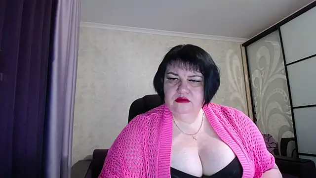 JuicyLady Di online show from January 19, 2026, 5:00 am