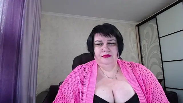 JuicyLady Di online show from November 18, 2025, 11:35 am