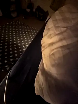 Snapshot of nufemit chatting on February 27, 2026, 11:04 pm nufemit online show from February 27, 2026, 11:04 pm