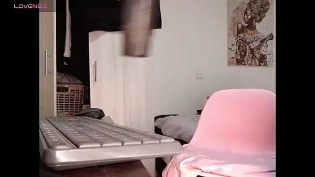 Snapshot of Corina_Ts chatting on March 23, 2026, 2:17 pm Corina Ts online show from March 23, 2026, 2:17 pm