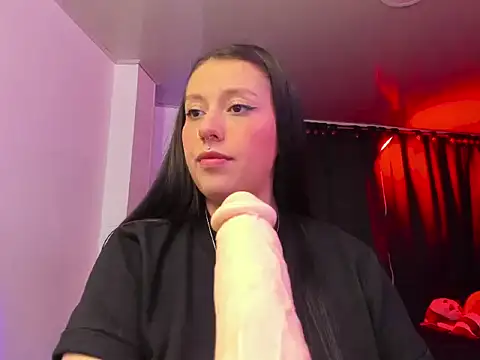 lia minami online show from June 6, 2026, 4:50 am