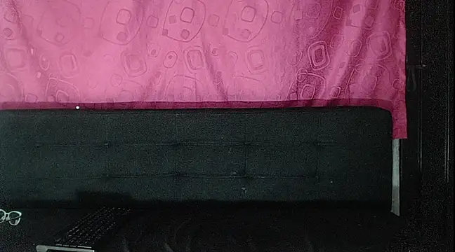 JulianaFoster online show from March 5, 2025, 5:18 am