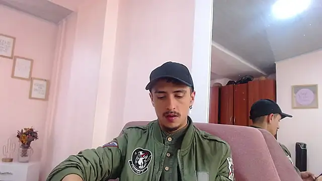 Snapshot of ryan_maxy chatting on February 6, 2025, 1:32 pm ryan maxy online show from February 6, 2025, 1:32 pm
