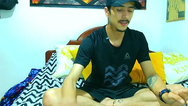 Snapshot of ryan_maxy chatting on October 14, 2025, 8:59 am ryan maxy online show from October 14, 2025, 8:59 am