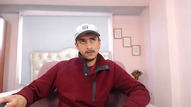 Snapshot of ryan_maxy chatting on February 26, 2025, 12:27 pm ryan maxy online show from February 26, 2025, 12:27 pm