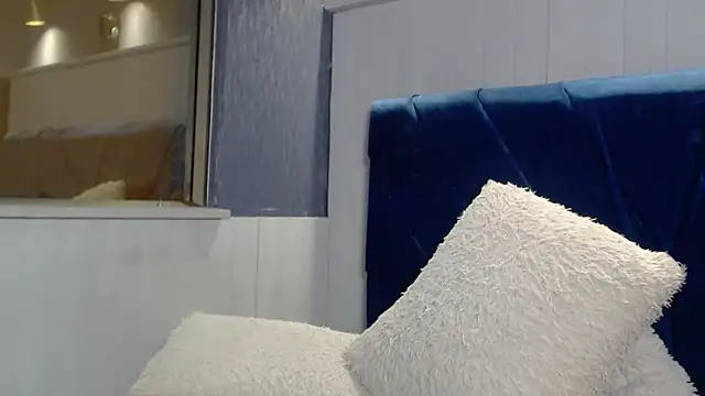 Snapshot of EmilyQueen3x chatting on January 31, 2026, 7:12 pm EmilyQueen3x online show from January 31, 2026, 7:12 pm