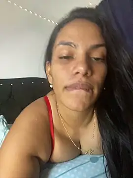 Snapshot of ArielleMillerr chatting on October 4, 2025, 5:25 pm ArielleMillerr online show from October 4, 2025, 5:25 pm