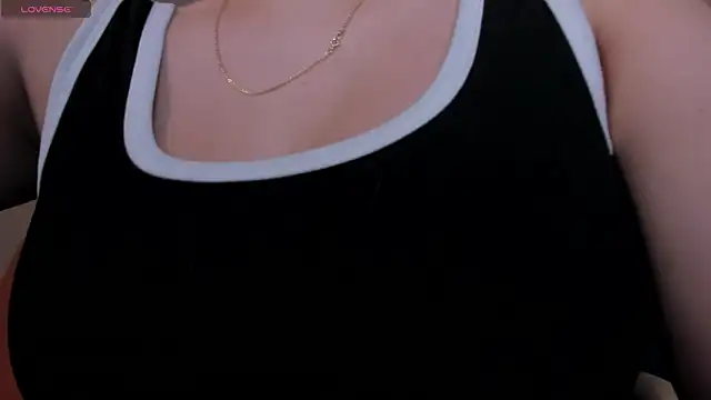 MartinnaBonnet online show from March 17, 2025, 10:27 am