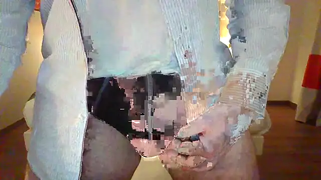 Snapshot of alessexxx24 chatting on February 17, 2025, 7:55 pm alessexxx24 online show from February 17, 2025, 7:55 pm